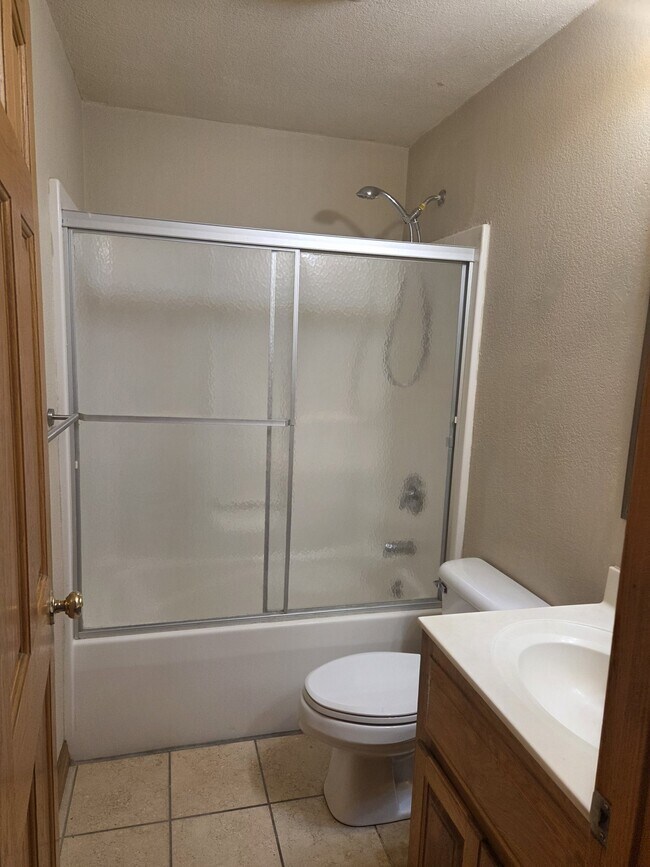 Foto del edificio - 25667 Buckley Ln