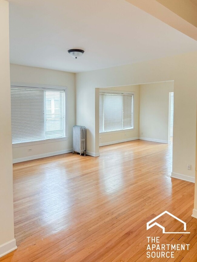 Building Photo - 4700 N Winchester Ave