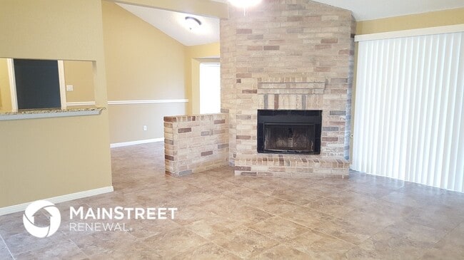 Foto del edificio - 16010 Sweet Fern St
