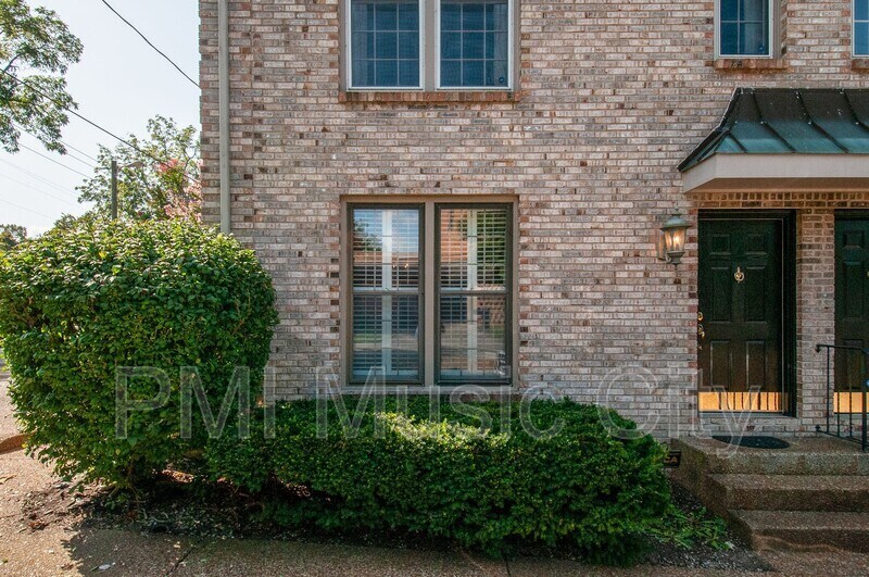 3841 Whitland Ave, Nashville, TN 37205 House Rental in Nashville, TN