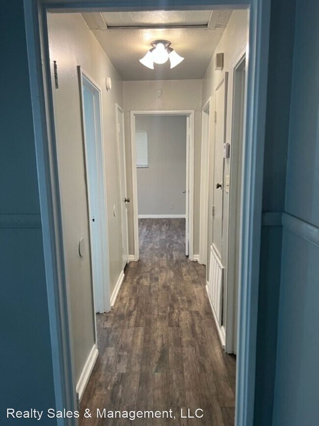 Foto del edificio - 3 br, 1 bath House - 349 Queen Julianna Lane