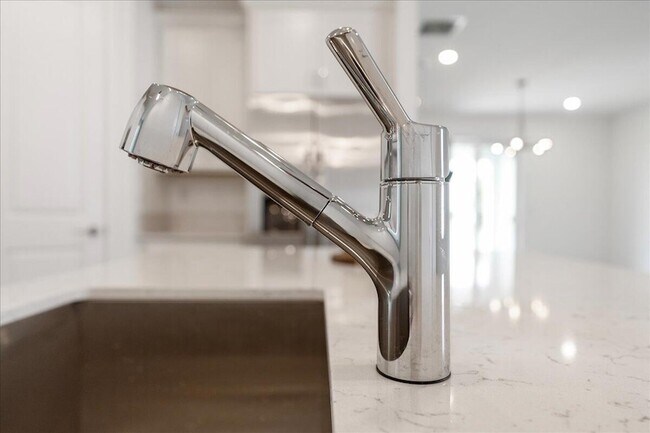 Foto del edificio - 3526 Angler Dr