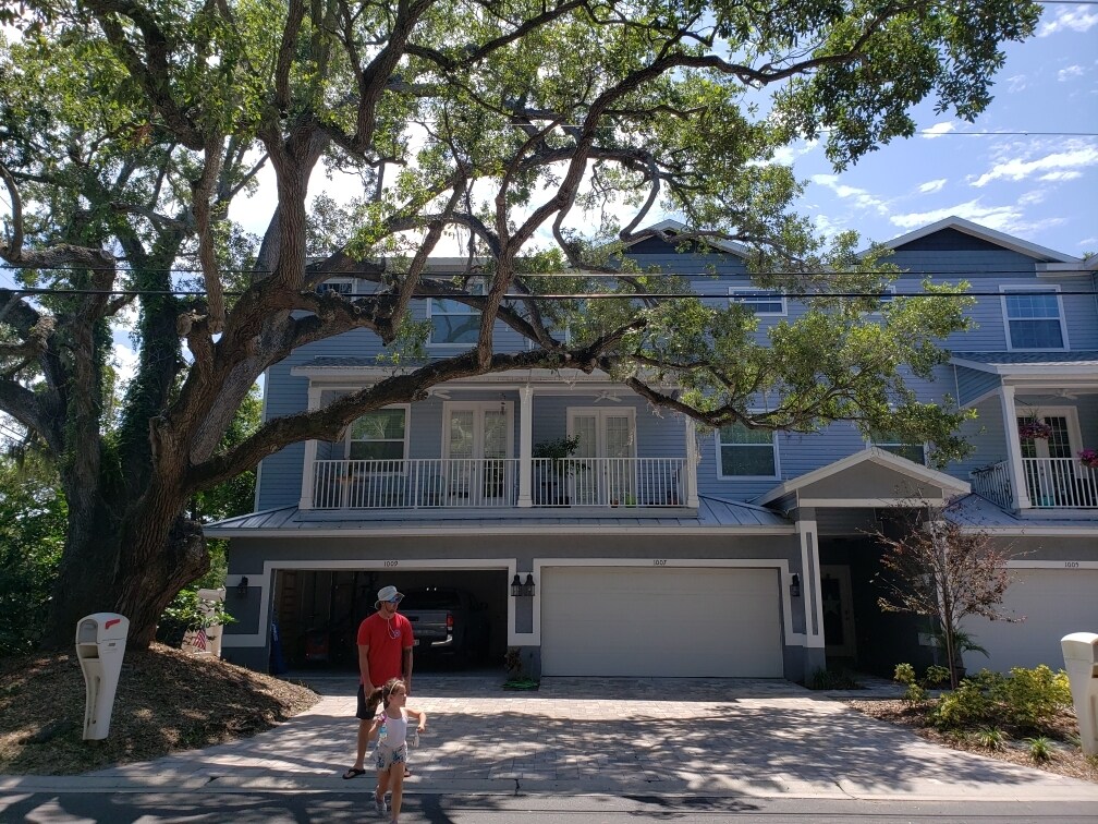 1009 New York Ave, Dunedin, FL 34698 Townhome Rentals in Dunedin FL