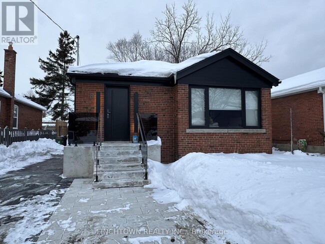 Building Photo - 8 Yarn Rd