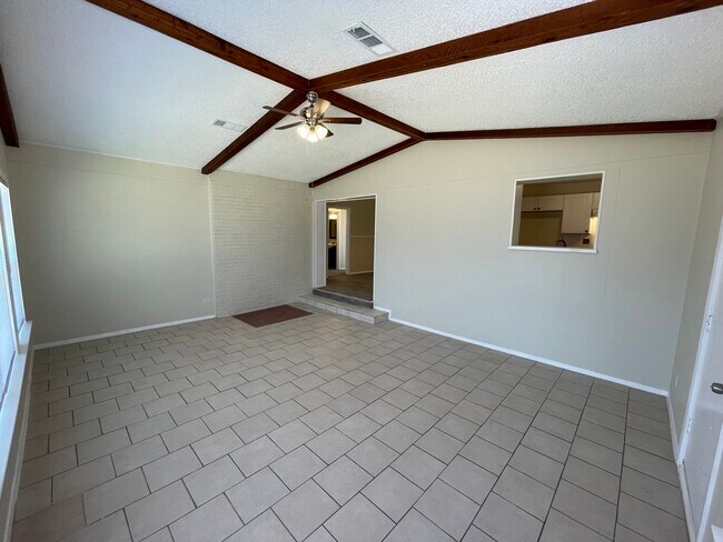 Building Photo - 3504 Garwood Dr