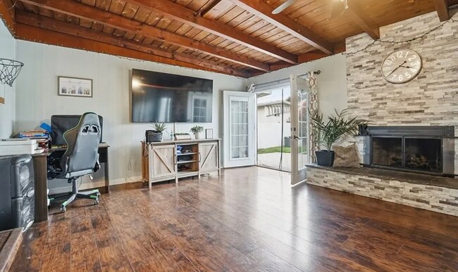 Building Photo - 11423 Fredson St