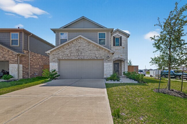 Building Photo - 1028 Laguna Cv Dr
