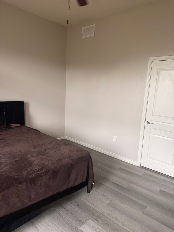 Building Photo - 528 Refugio St