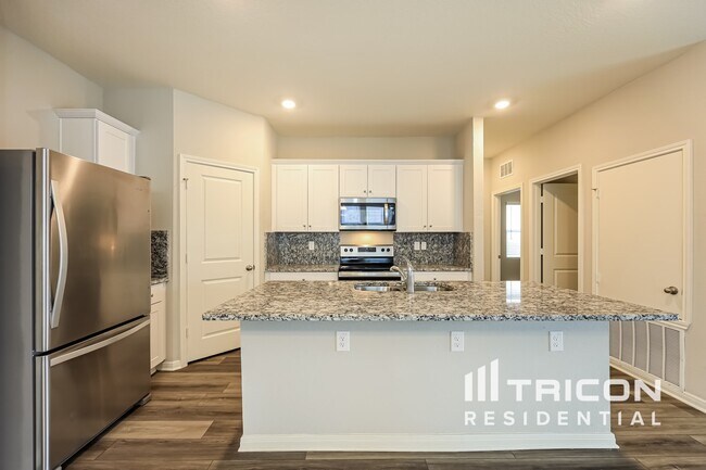 Building Photo - 7431 Boa Holw
