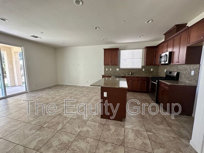 Foto del edificio - 4306 W Lark Ave