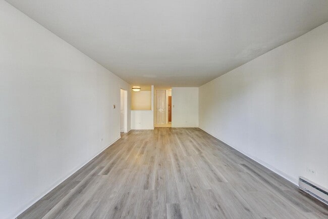 Building Photo - 9801 Karlov Ave