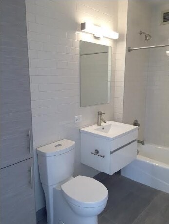 Foto del edificio - *NO FEE* BRAND NEW APARTMENT IN LUXURY BUI...