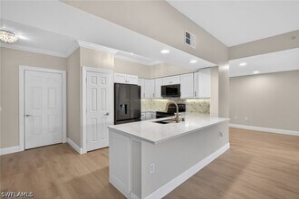 Building Photo - 20341 Estero Gardens Cir