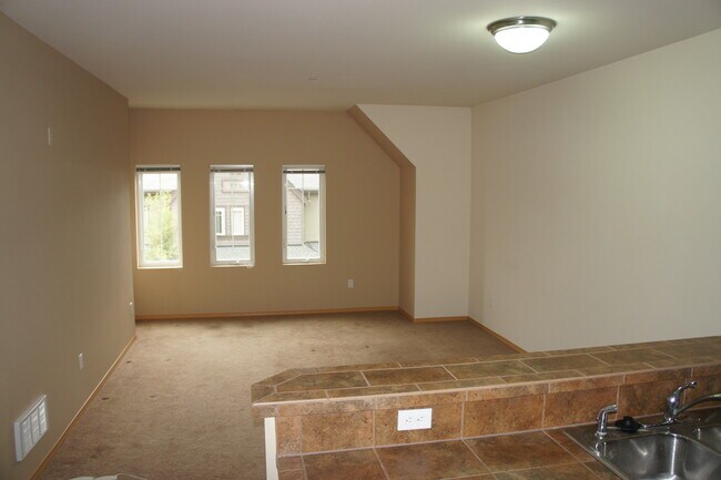 Foto del edificio - 1736 10th Ave NE