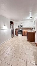 Building Photo - 607 Ludlow Dr