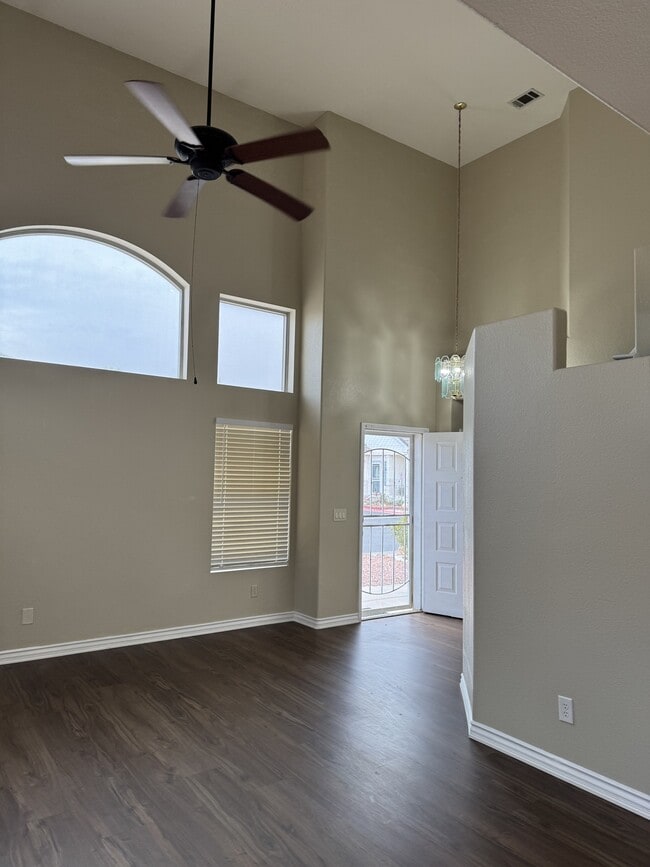 Building Photo - 5240 Fighting Fish Way