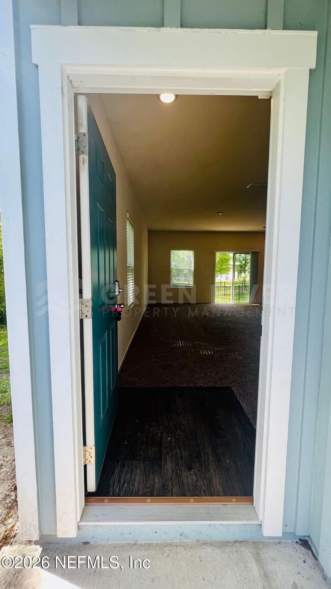 Building Photo - 294 Aralia Ln