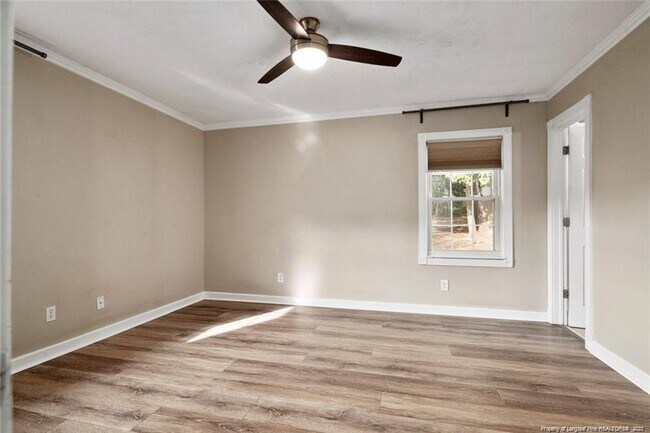 Building Photo - 211 Murray Fork Dr