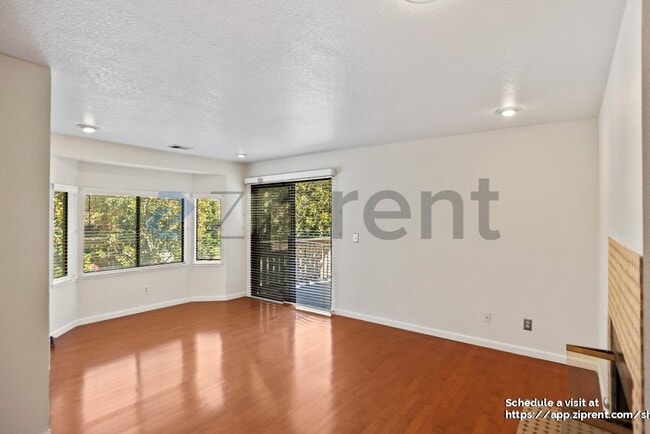 Building Photo - 16931 Sorrel Way