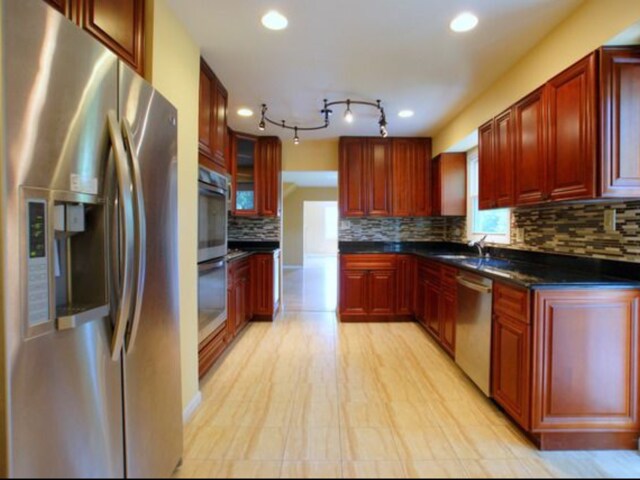Building Photo - 821 Checker Dr