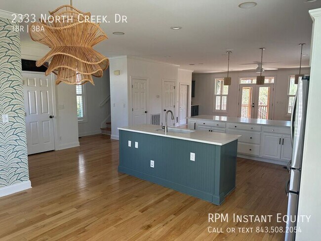 Foto del edificio - 2333 North Creek. Dr-