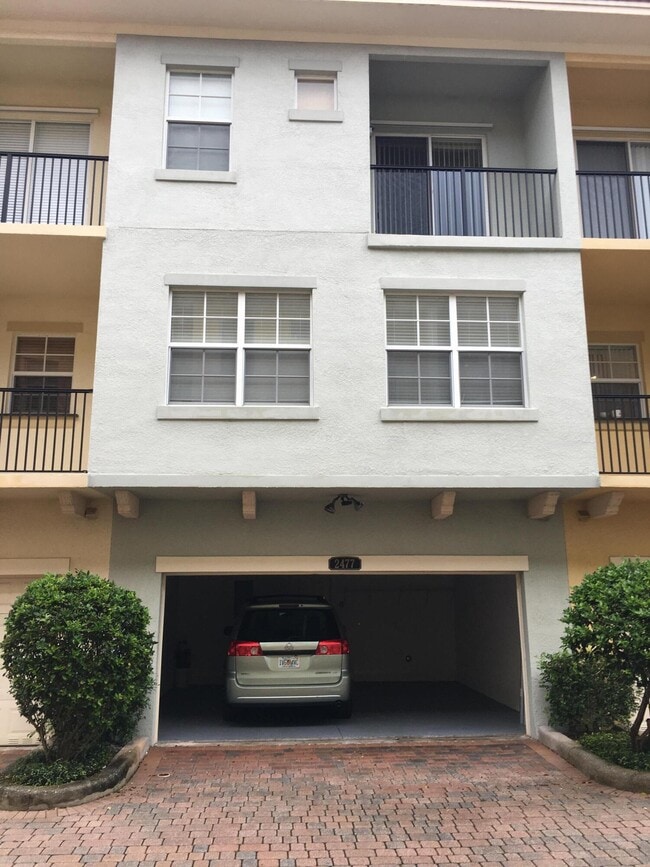 Building Photo - 2477 San Pietro Cir