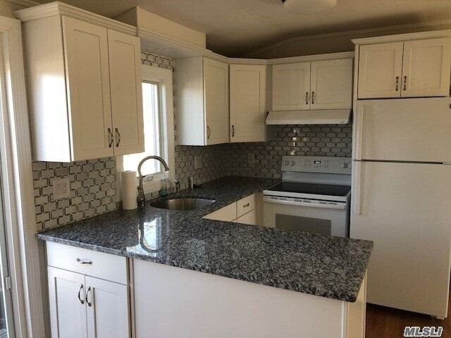 Primary Photo - 345 Catskill Ave