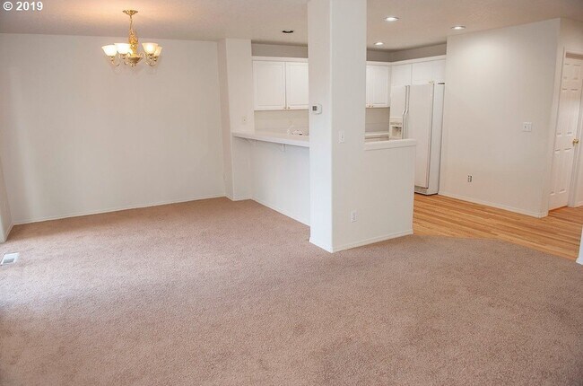 Foto del edificio - 6489 NW Shelsam Terrace ~ Marvelous Bethan...