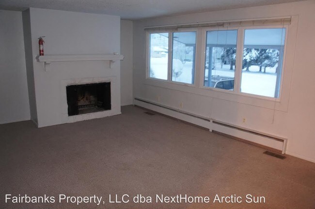 Building Photo - 232 Haines Ave