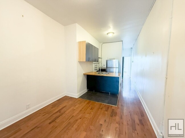 Foto del edificio - TROUTMAN STREET / Bushwick / Spacious 2-be...