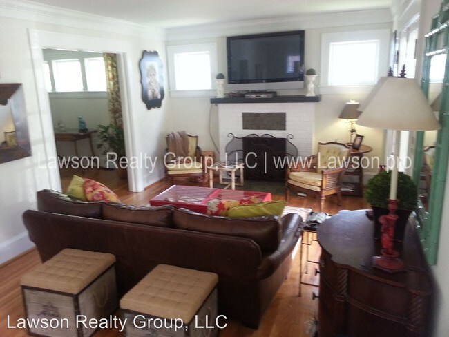 Foto del edificio - 2411 Avenham Ave SW