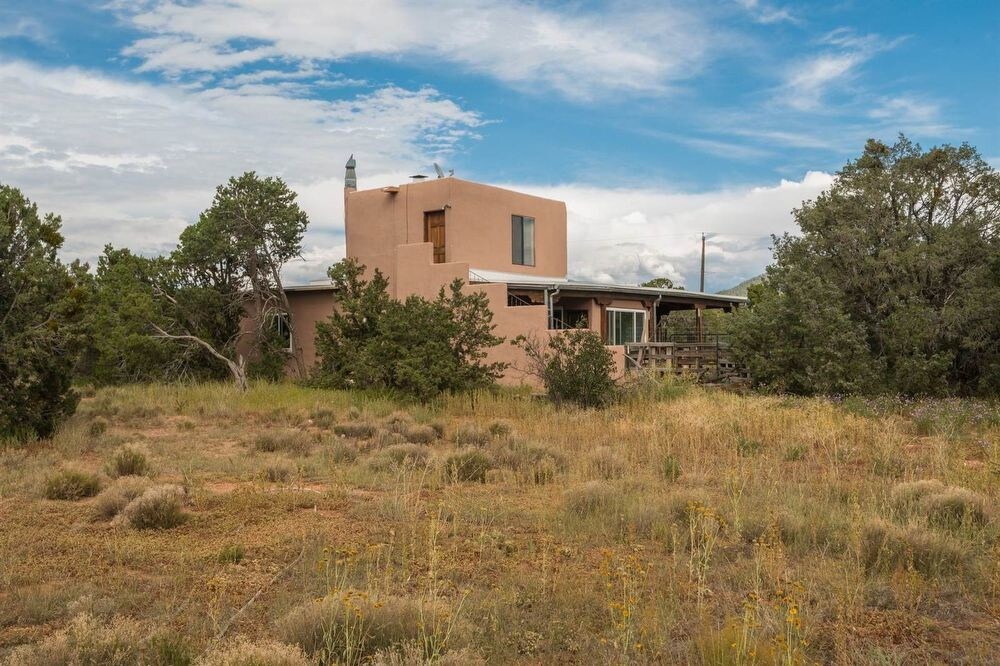 28 Arroyo Hondo Trail, Santa Fe, NM 87508 House Rental in Santa Fe