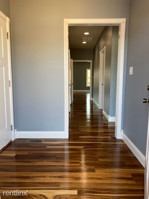 Building Photo - 95 Bluebird Ct