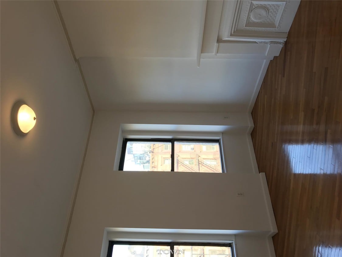 Building Photo - 205 8th Ave