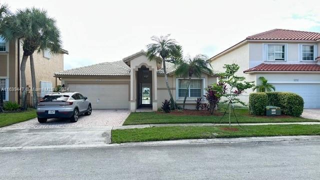 Foto principal - 16774 NW 12th St