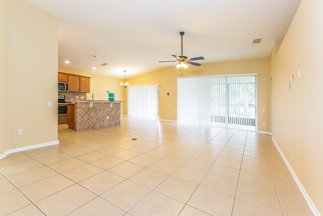 Building Photo - 2350 Meadow Oak Cir