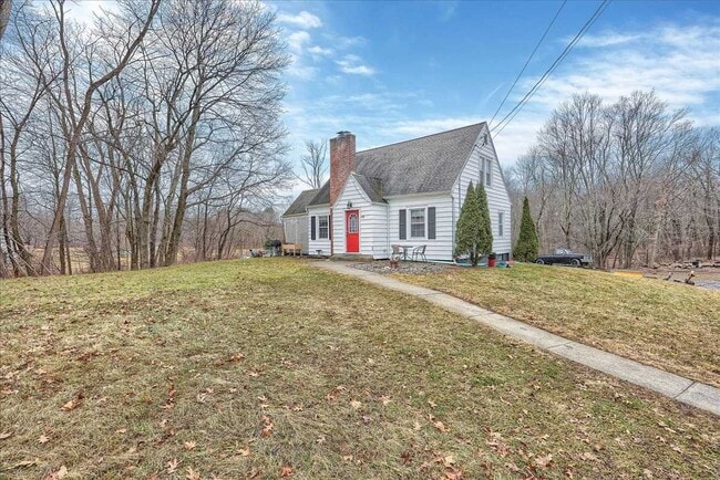 Building Photo - 318 Noxon Rd