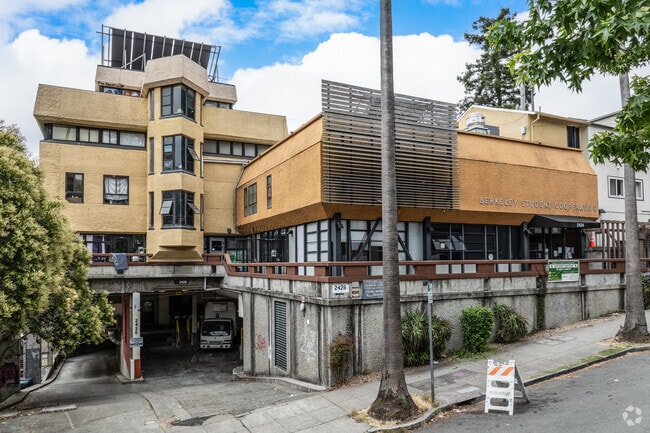 Building Photo - Casa Zimbabwe