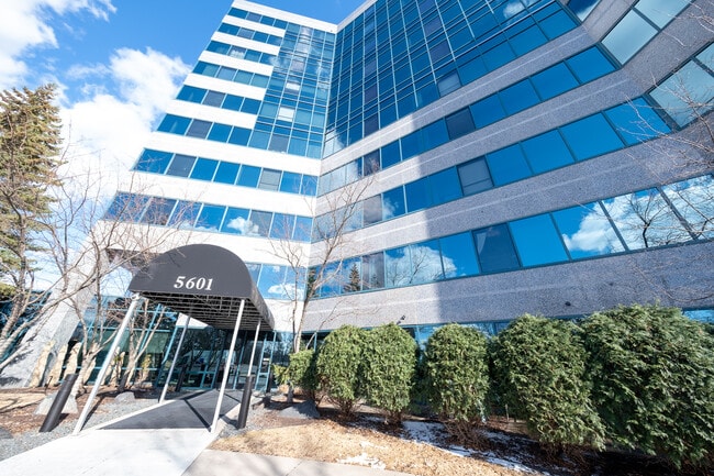 Building Photo - 5601 Smetana Dr