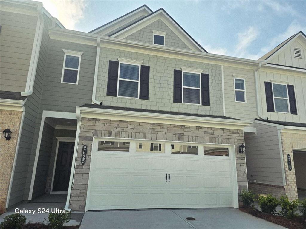 Foto principal - 2625 Ravencliff Dr