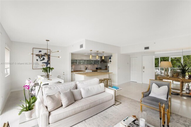Foto del edificio - 50 Ocean Ln Dr