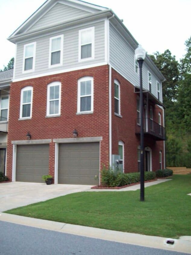 Primary Photo - 5897 Brookside Oak Cir