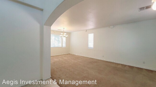 Building Photo - 4 br, 2.5 bath House - 5531 Megan Faye ST