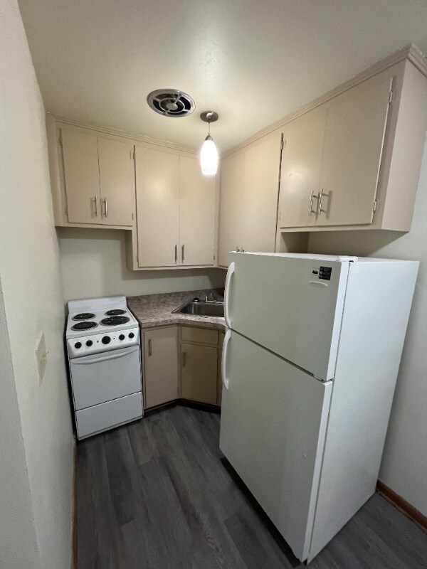 Foto del edificio - 3145 S 47th St