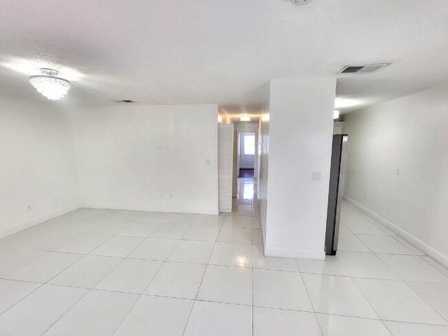 Foto del edificio - 22125 SW 103rd Ct
