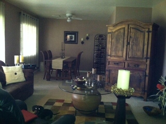 Foto del edificio - 6804 E 6th St