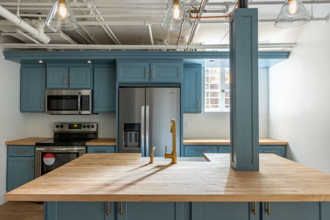 Foto del edificio - 2409 Pillsbury Ave