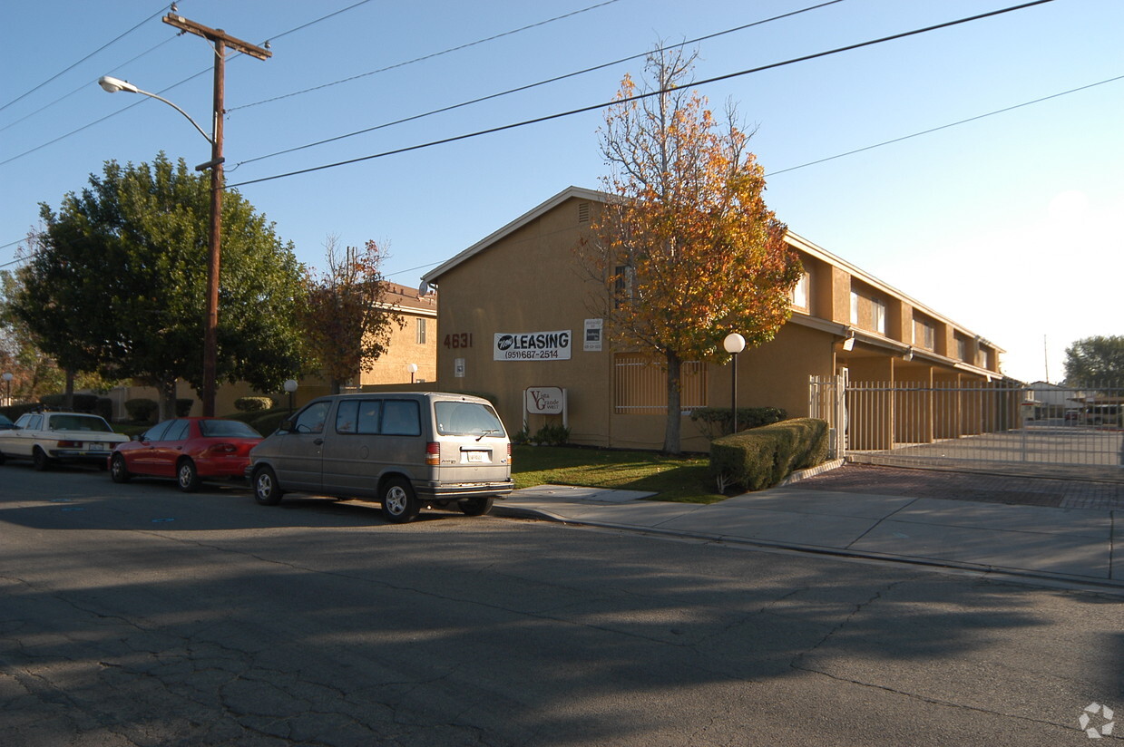 Vista Grande West Apartments - Vista Grande West  Apartments