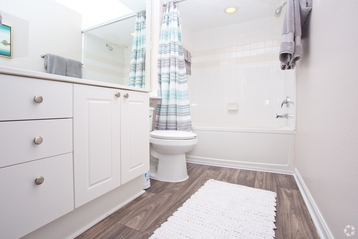 EVERGREEN COMMONS Apartments in Union City, GA