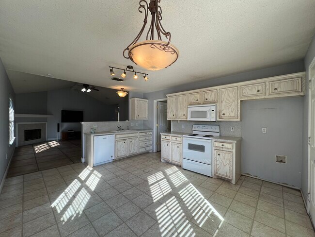 Foto del edificio - 7501 Red Springs Ave